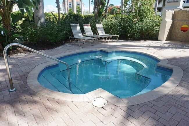 6093 Bahia Del Mar Cir N Unit 277