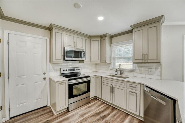 Photo - 532 Smithstone Trace SE