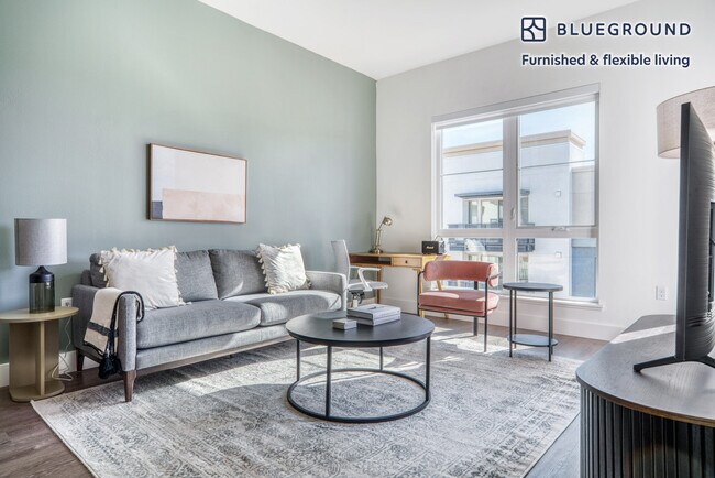 Photo - 1650 S Delaware St Unidad FL5-ID1320