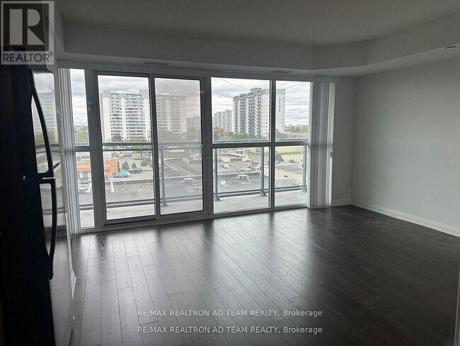 Photo - 30 Meadowglen Pl Unité 516