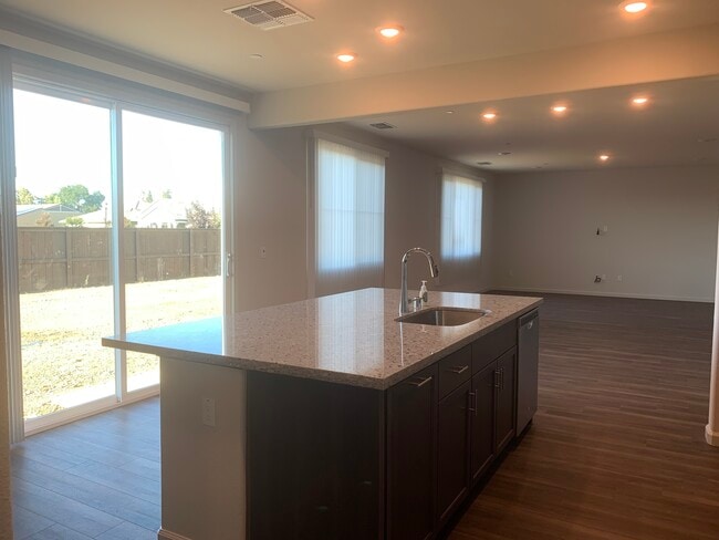 Photo - 1140 Morningside Pl