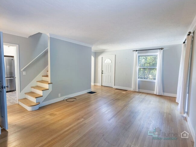 3 Bedroom... Sweet Story-Book Mid-Century ... - 3 Bedroom... Sweet Story-Book Mid-Century ... House