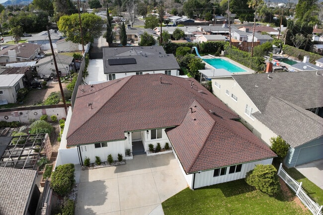 Building Photo - 8601 Delco Ave