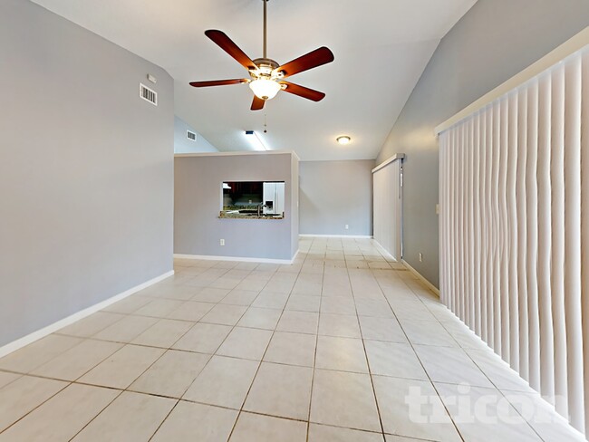 Photo - 10516 Parkcrest Dr