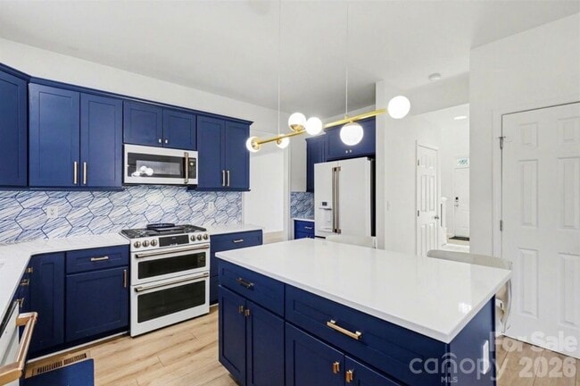 Kitchen - 4132 Meadowview Hills Dr