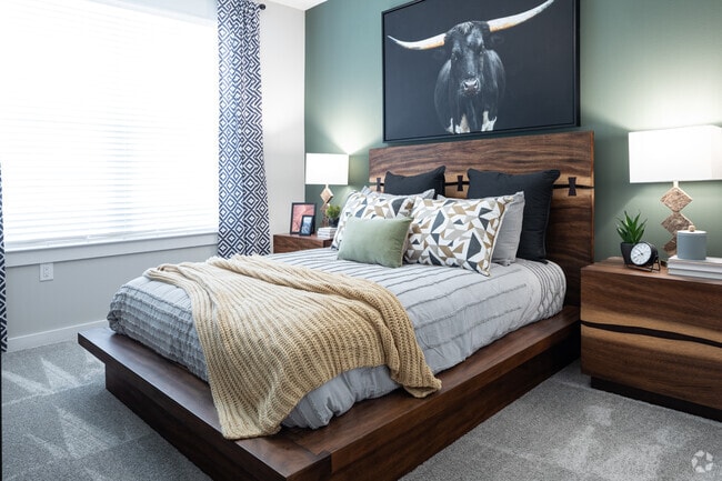 1BR, 1BA - 781SF