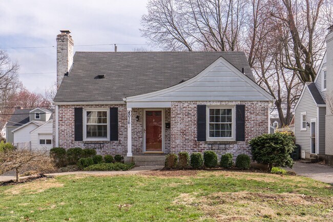Building Photo - 4016 Hillsboro Rd Rental