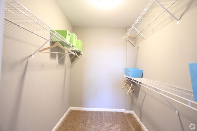 Axiom Apartments