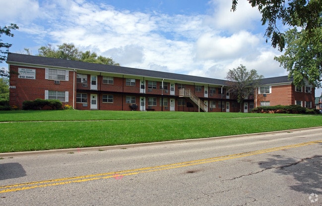 Photo - Palatine Park Apartments