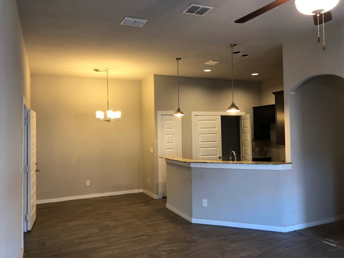 Photo - LUXURY TOWNHOME LOCATED IN BASTROP, TEXAS!