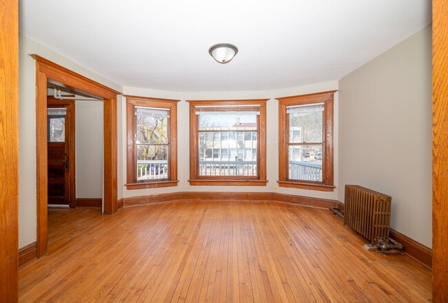 Photo - 405-407 W Main St - Duplex Unit 407