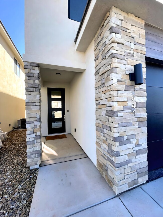 Photo - 543 Stewart Crk Cv