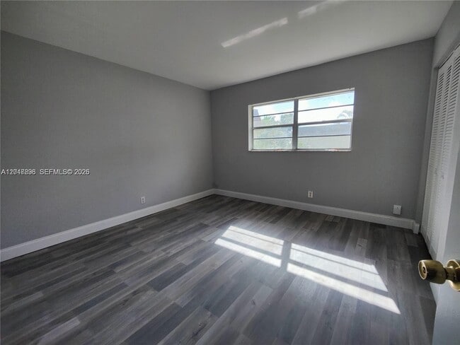 Photo - 4719 NW 9th Dr