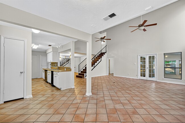 Photo - 812 Fleetwood Pl Dr