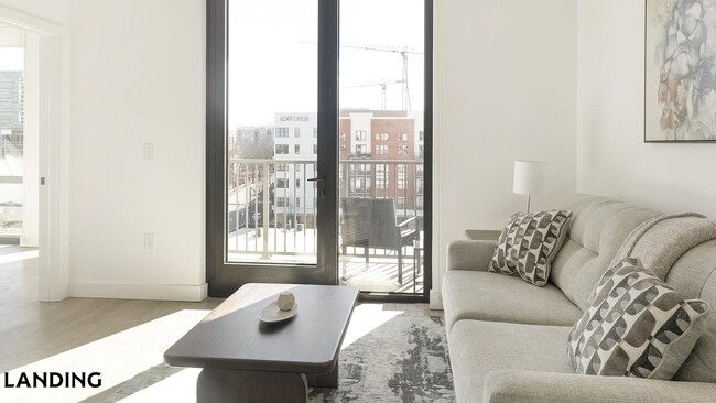 1007 S Mint St Unit 832