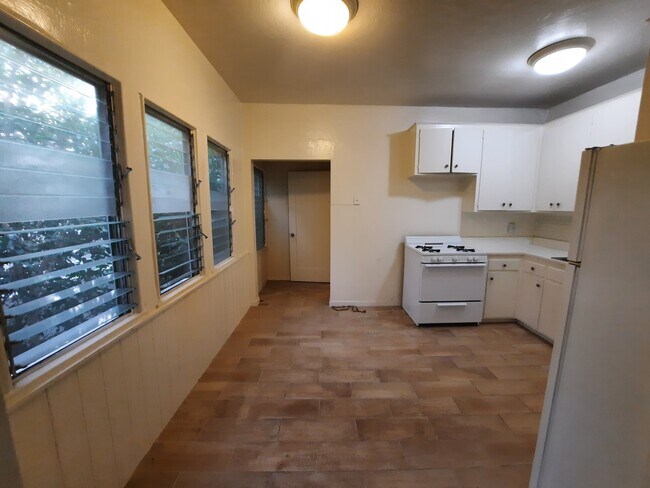 Photo - 148 S Bedford Dr Unit 7