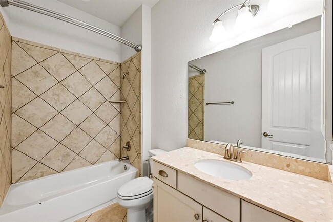 Photo - 308 Montalcino Blvd