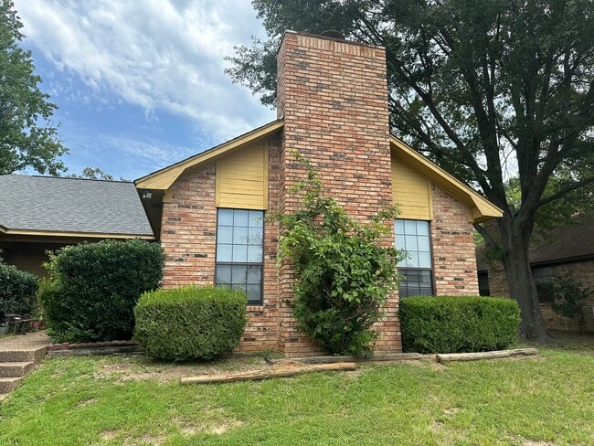 Building Photo - BRO314-316 Unit 314