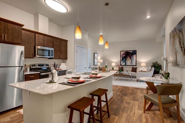 4800 Excelsior Open Concept Living - 4800 Excelsior