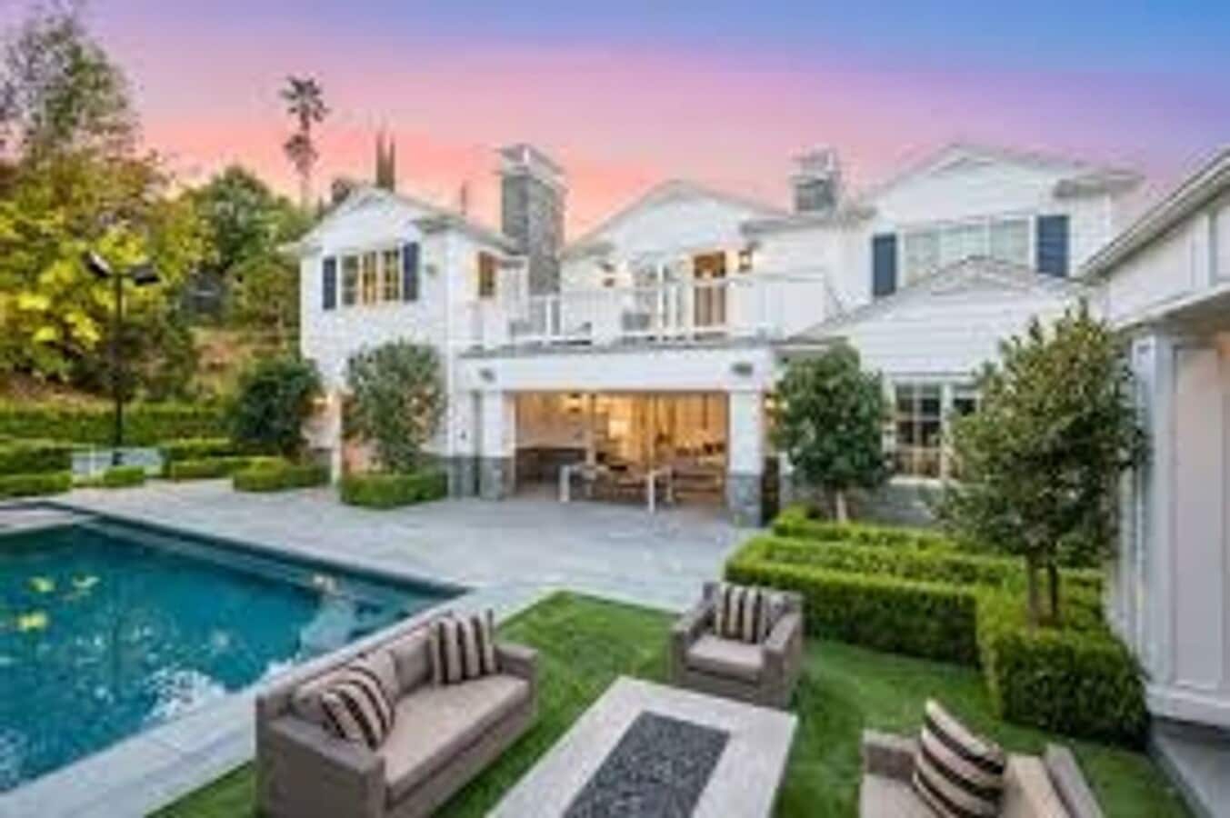 Photo - 2084 Clermont St