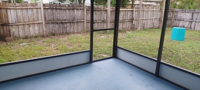 Photo - 605 18th Ct
