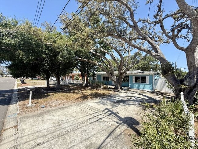 Photo - 1238 Bellevue Blvd