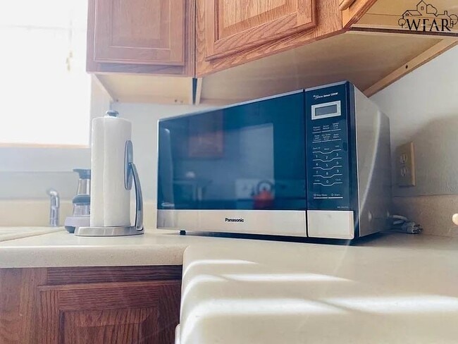 Photo - 1806 Victory Ave