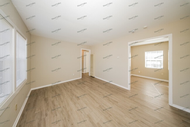 Photo - 1020 S Holly Dr