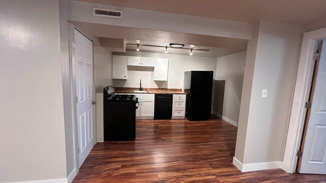 Photo - 1403 Raleigh St