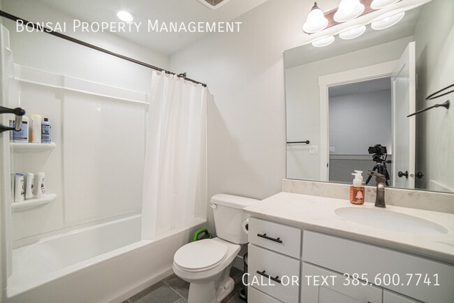 Photo - 6189 Birch Run Rd