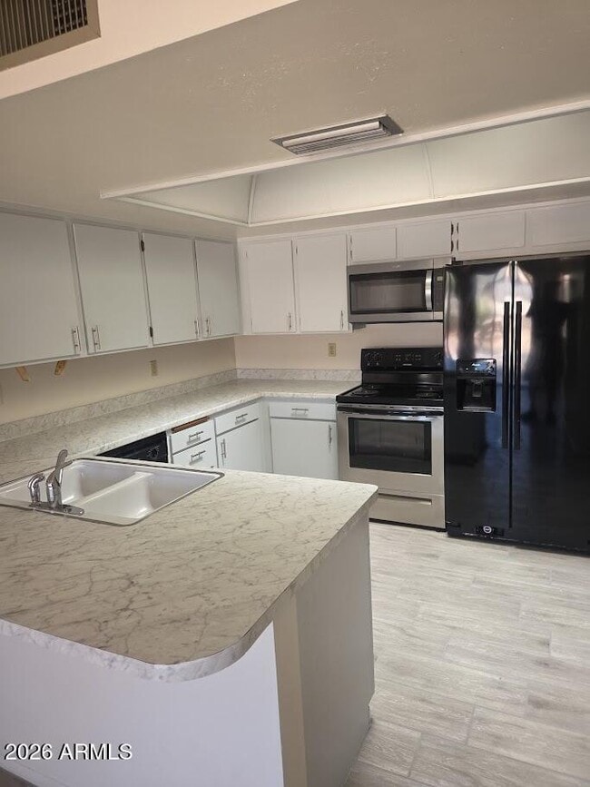 11226 S Tomi Dr