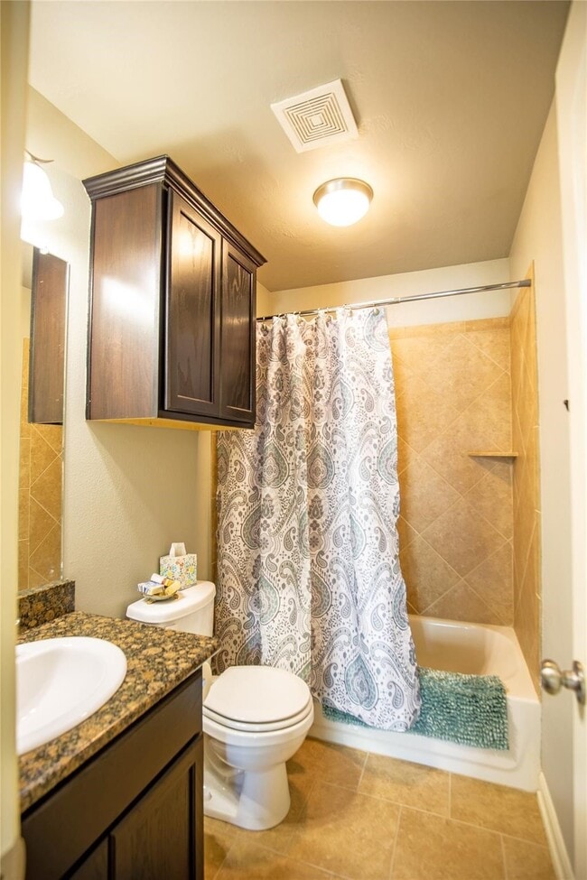 Photo - 2110 Timberline Ct