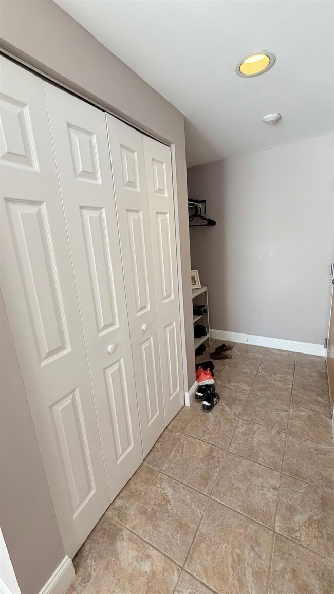 Photo - 170 Gore St Unit 212