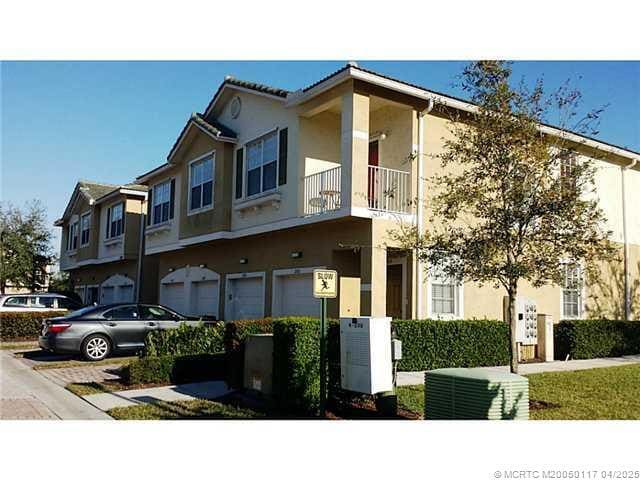 Building Photo - 1550 SE Hampshire Way Unit 104 Rental