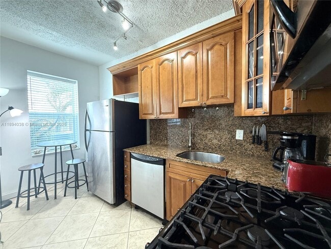Photo - 1618 Michigan Ave Unit 5