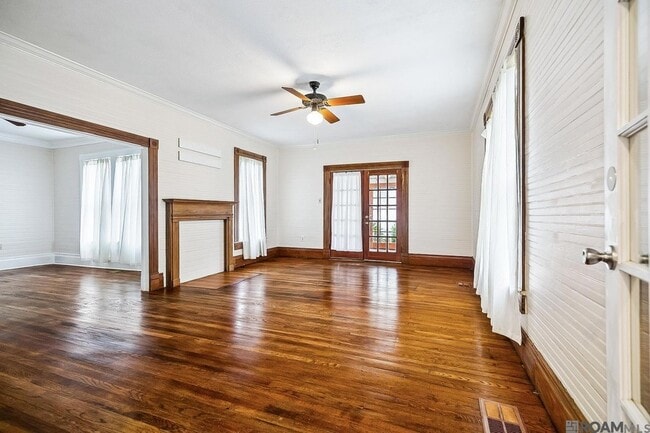 Photo - 1909 Cedardale Ave