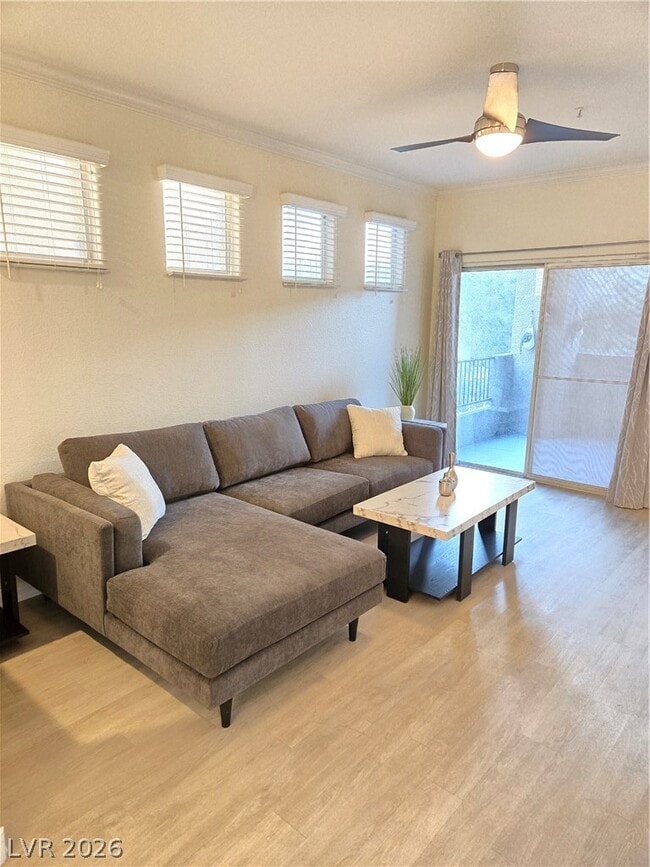 Photo - 4400 S Jones Blvd Unidad 2103