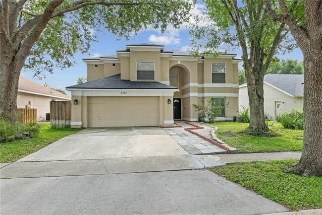 1307 Lochbreeze Way