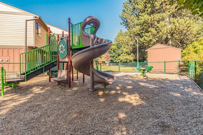 Photo - 39501 Evans St