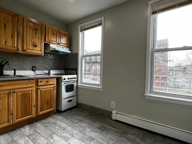 Photo - 145 Lake Ave Unidad Floor #2