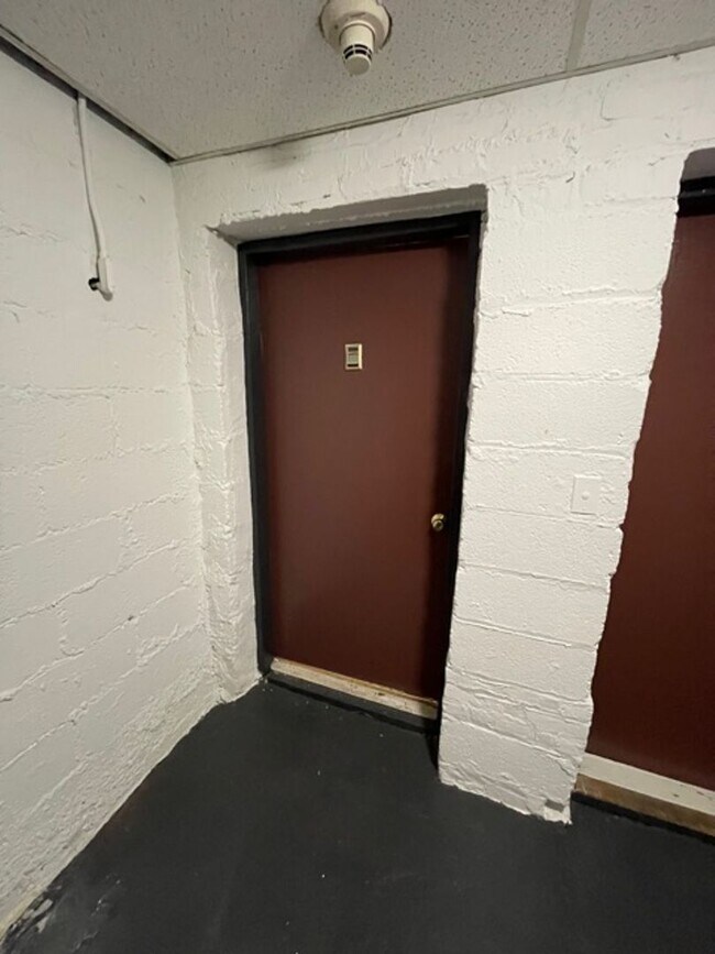 Photo - 106 Woodside Green Unit #1