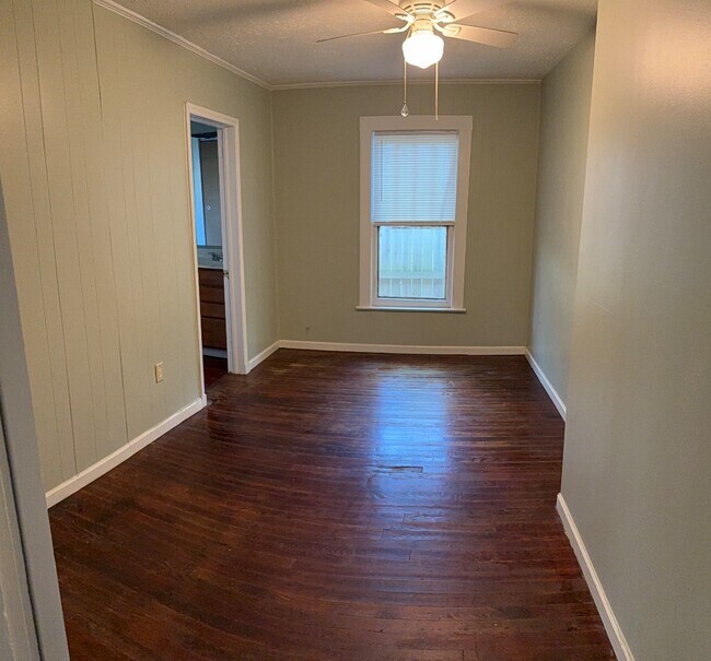 Photo - 3514 Spencer St