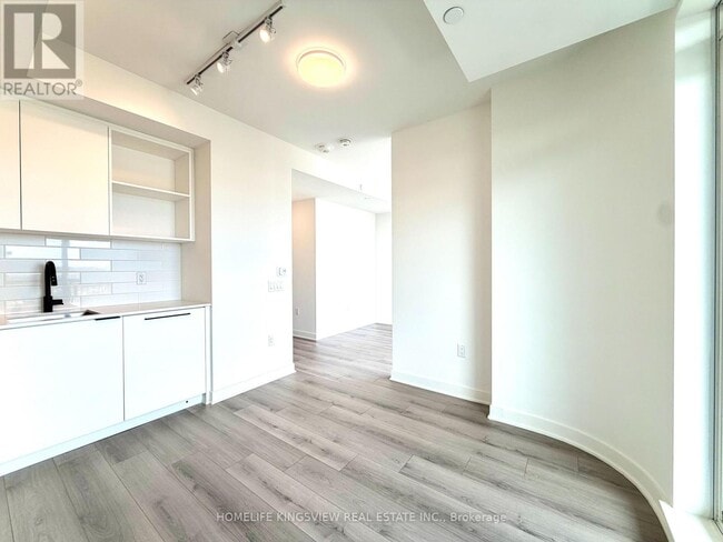 Photo - 1185 Dupont St Unit 2105