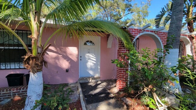 Building Photo - 703 56th Ave E Unit 703 56th Ave E