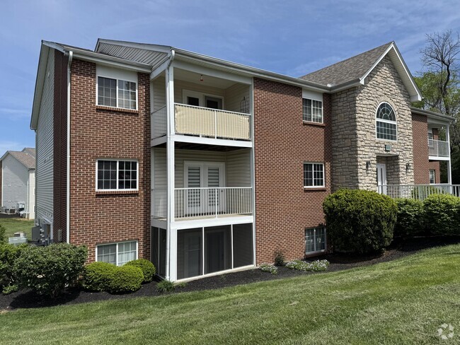 Building Photo - 600 Friars Ln Unit 5 Rental