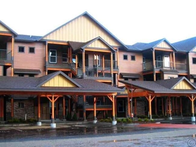 Everything you need. All right here. 2 bed... - Everything you need. All right here. 2 bed... House