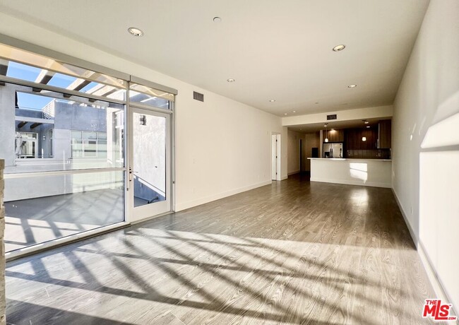 Photo - 1232 Kings Rd Condo Unit 305
