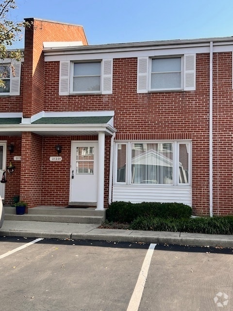 Building Photo - 2126 Rugen Rd Rental