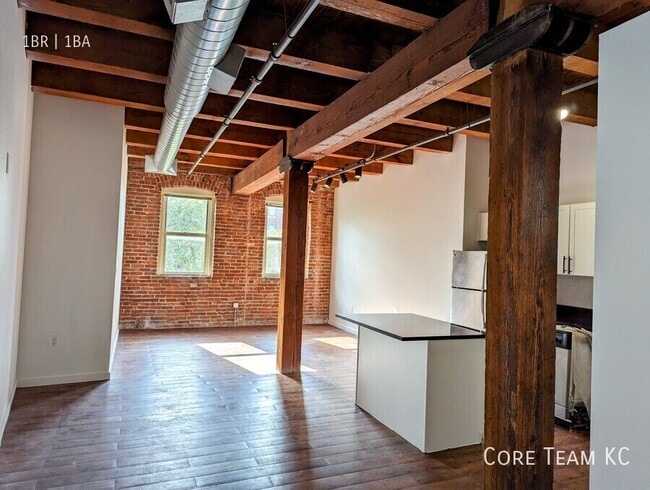 Photo - 204 Walnut St Unidad 404