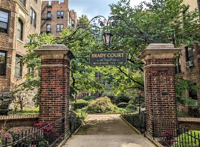 Photo - 754-768 Brady Ave Apartment Unit 411